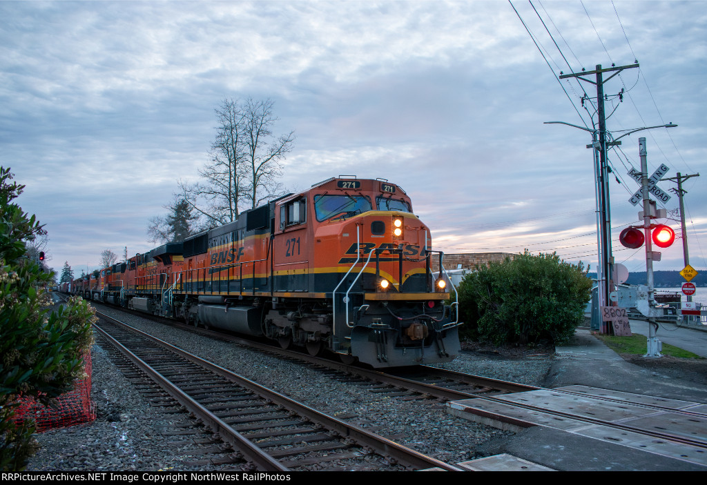 8 Locomotive Powermove